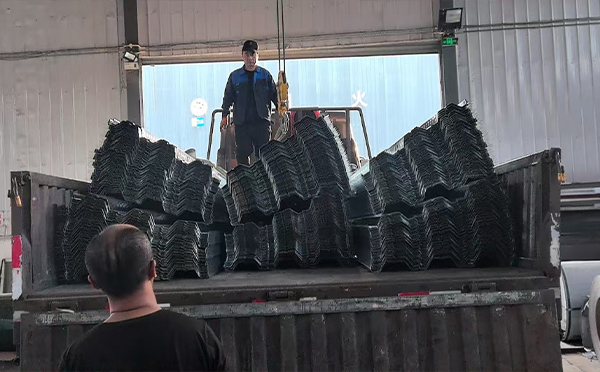 9月工程旺季，城东楼承板供应如何保障？