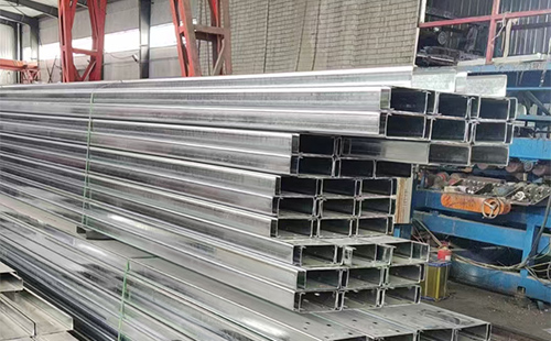 城东C型钢规格选择与承重性能分析