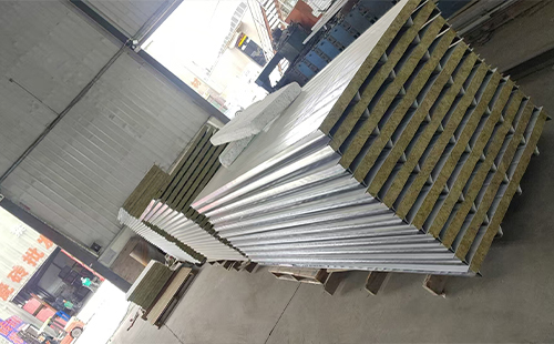 厂房改造选城东彩钢岩棉夹芯板：防火厚度怎么挑